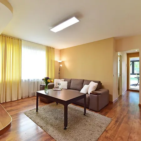 Oksanos apartamentai Druskininkuose 47 kv m atskiras įėjimas 1 aukštas Butas